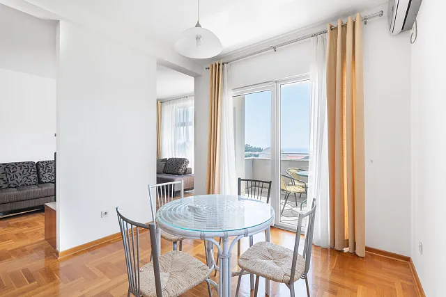 Geräumige 2-Zimmer-Wohnung mit Garage in Petrovac – 77 m² — photo 9